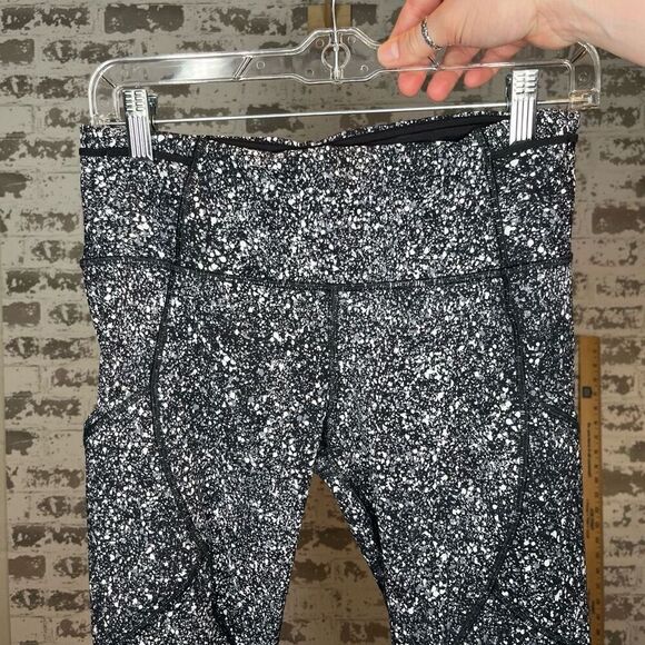 Lululemon | women black and white cropped leggings - Picture 1 of 11